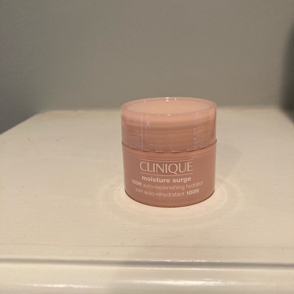 Clinique moisturize surge moisturizer NWT - Picture 3 of 12